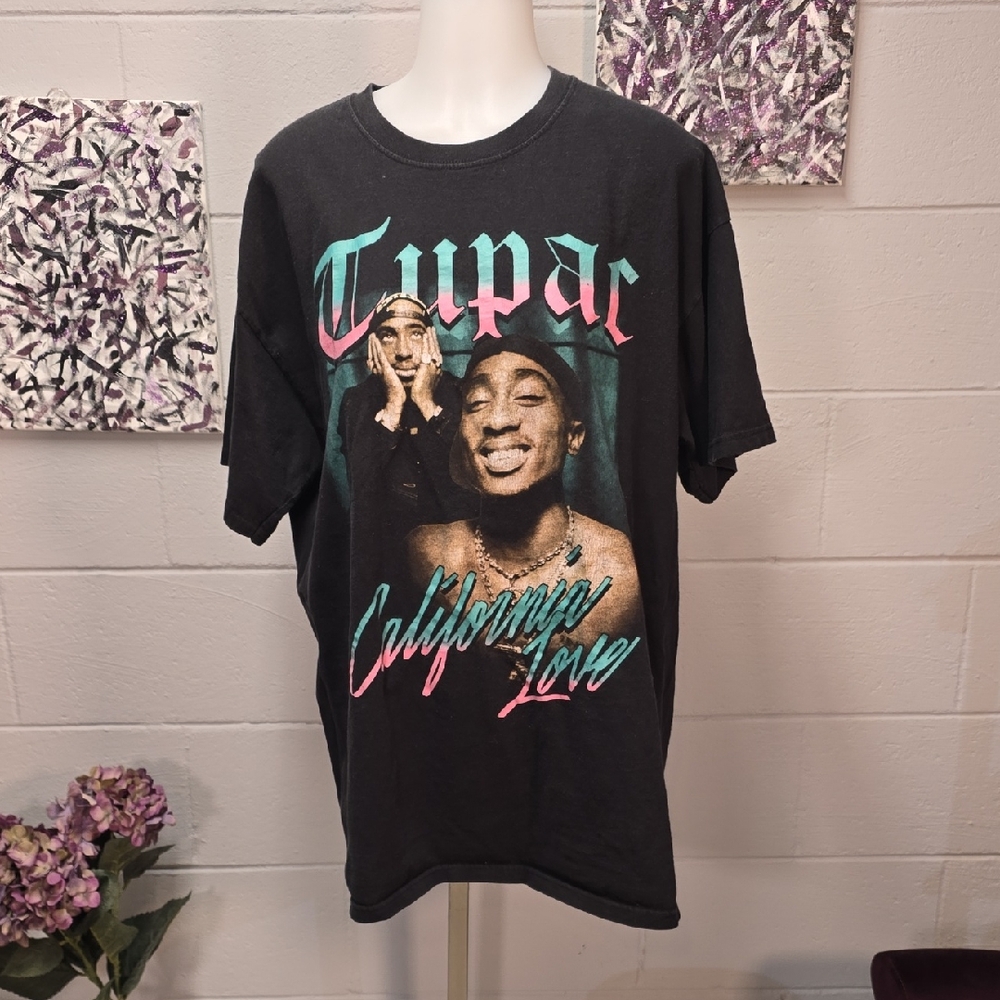 Black Graphic Tee